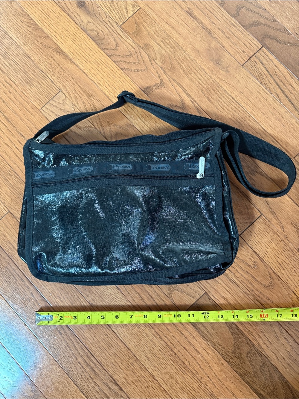 Lesportsac Deluxe Everyday Messenger Bag